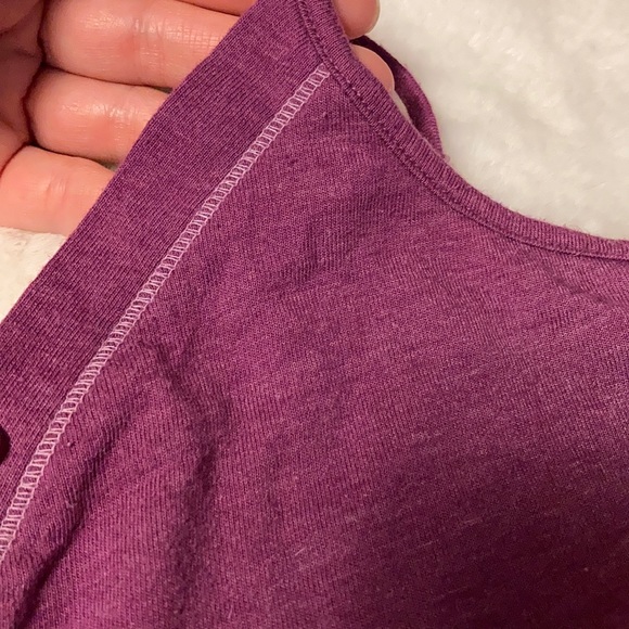 🌟 PINK V-neck Tank Top - Purple- M - Picture 6 of 8
